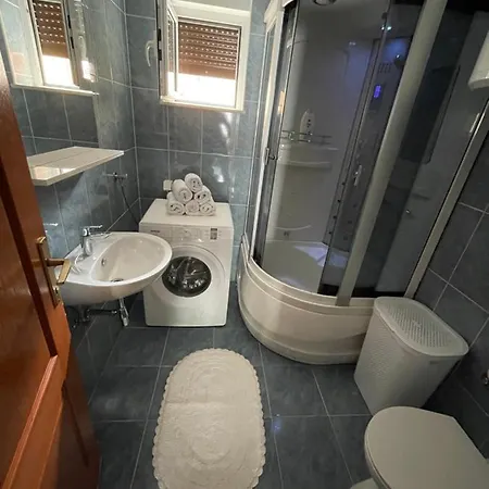 Apartman Ani Apartment